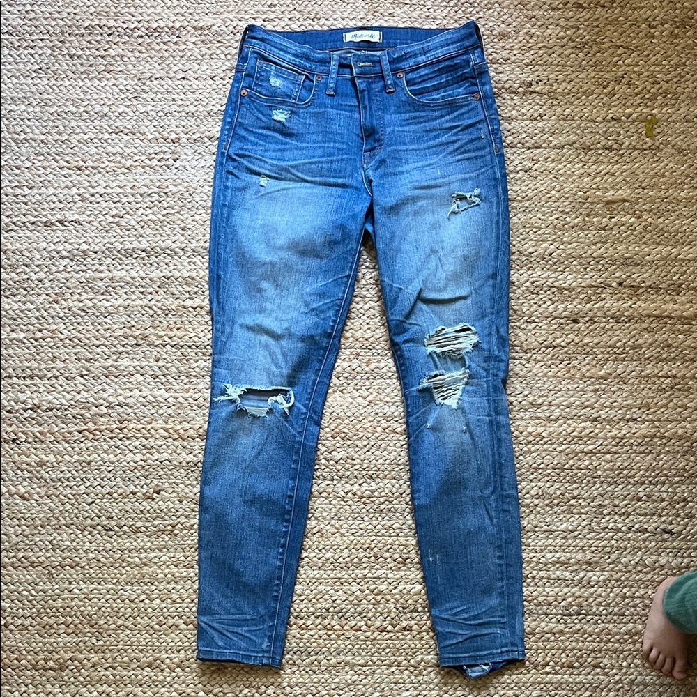 Madewell 9” Distressed high rise skinny
